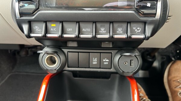 Used Suzuki Ignis 2017 for sale - 76104232: Photo 40