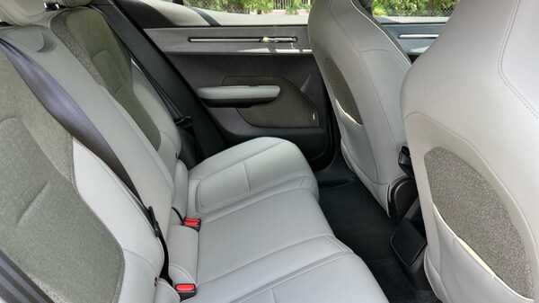 Used Volvo EX30 2025 for sale - 75440197: Photo 35