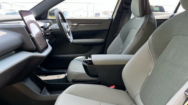 Used Volvo EX30 2025 for sale - 75440197: Photo 42