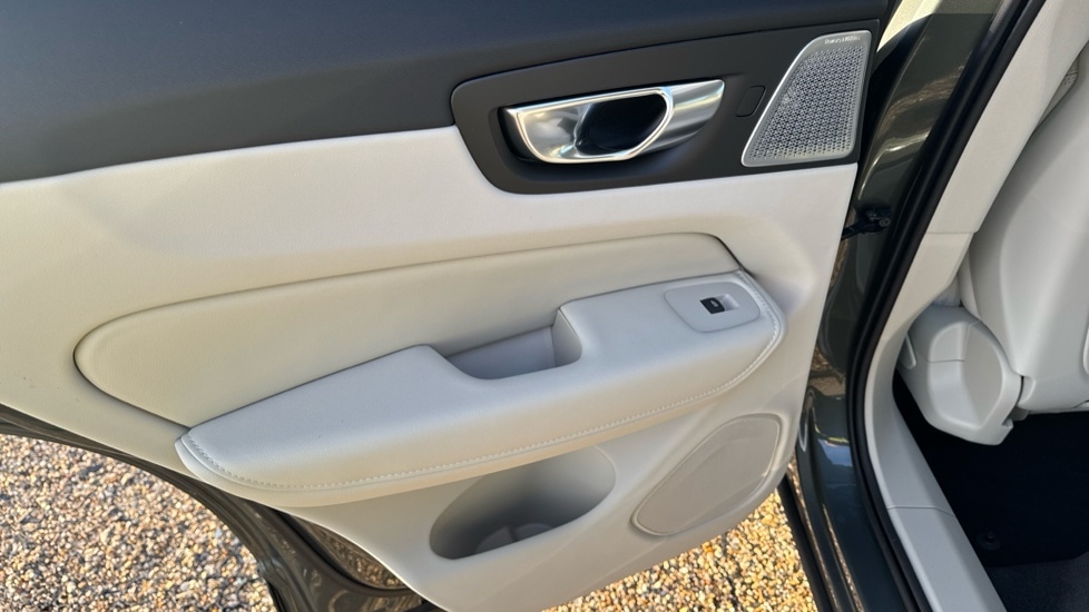 Used Volvo XC60 2025 for sale - 77075735: Photo 27