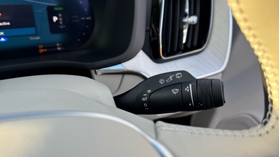 Used Volvo XC60 2025 for sale - 77075735: Photo 30