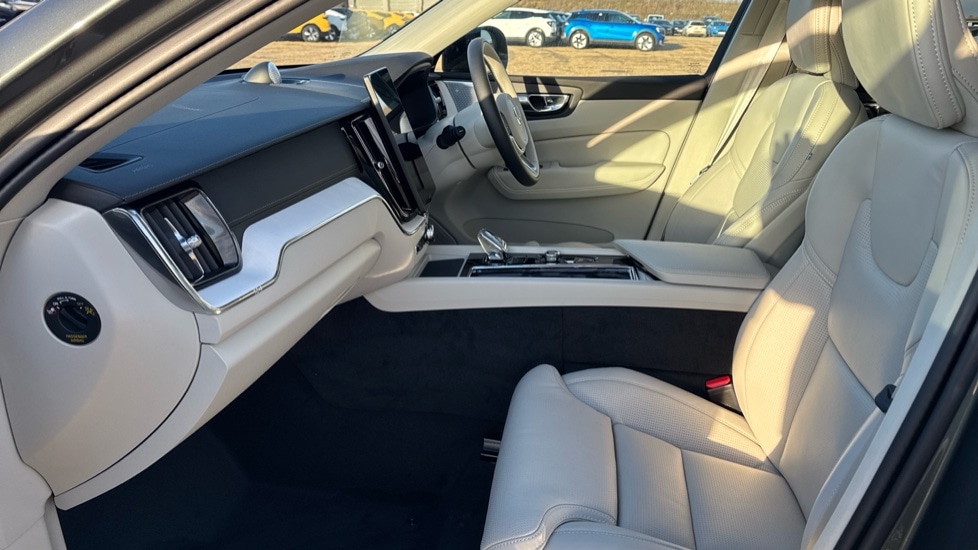 Used Volvo XC60 2025 for sale - 77075735: Photo 38