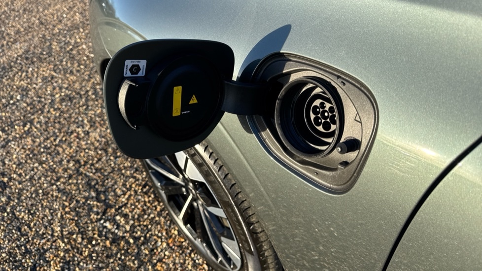 Used Volvo XC60 2025 for sale - 77075735: Photo 42