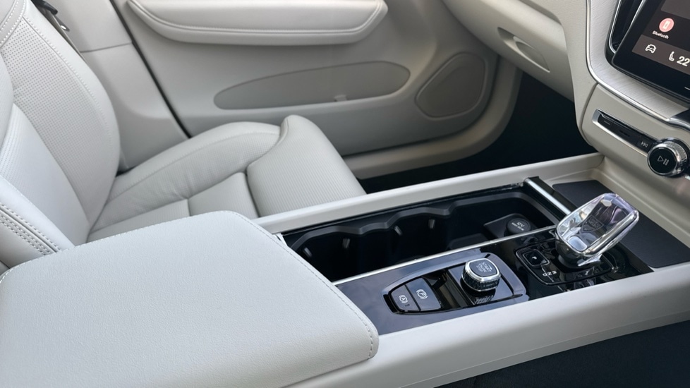 Used Volvo XC60 2025 for sale - 77075735: Photo 47