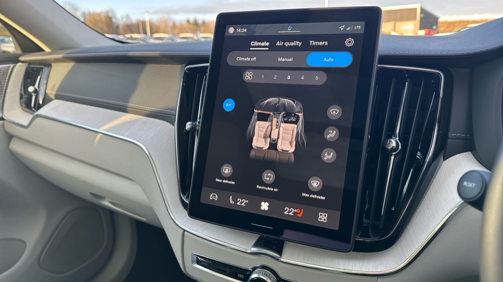 Used Volvo XC60 2025 for sale - 77075735: Photo 53