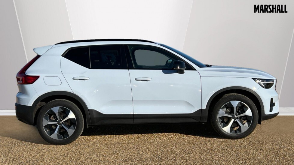 Used Volvo XC40 2025 for sale - 75943057: Photo 3