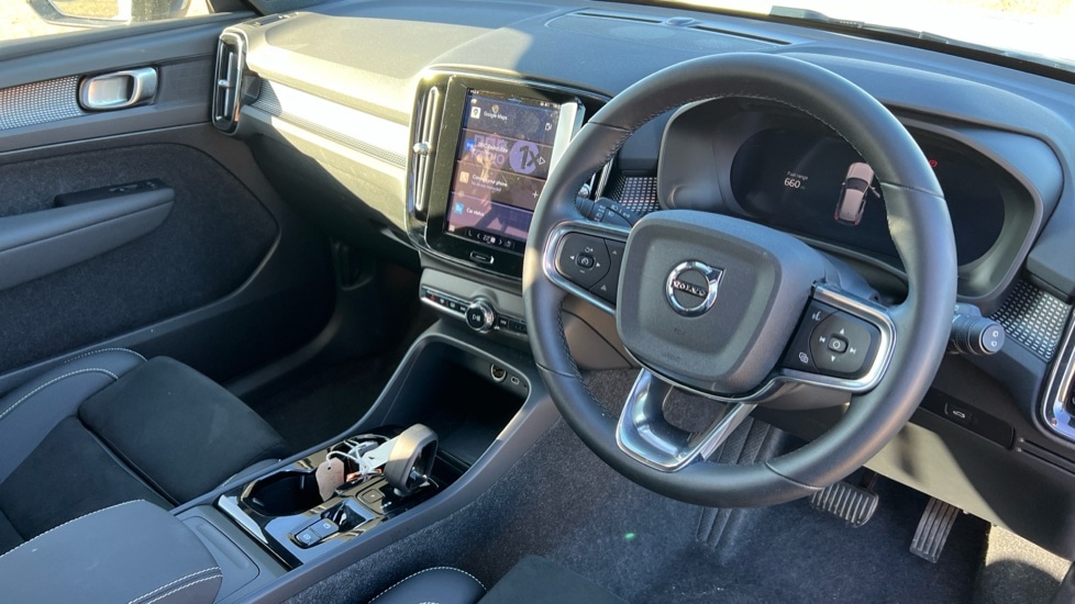 Used Volvo XC40 2025 for sale - 75943057: Photo 5