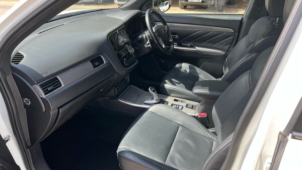 Used Mitsubishi Outlander 2018 for sale - 76112241: Photo 10