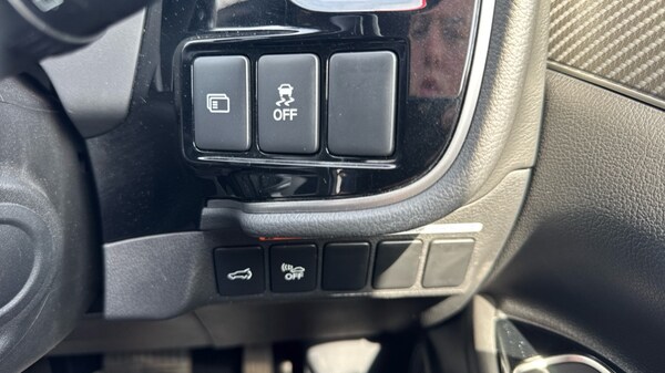 Used Mitsubishi Outlander 2018 for sale - 76112241: Photo 37