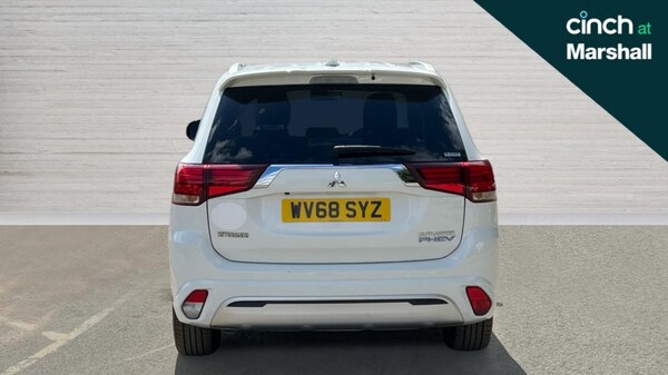 Used Mitsubishi Outlander 2018 for sale - 76112241: Photo 4