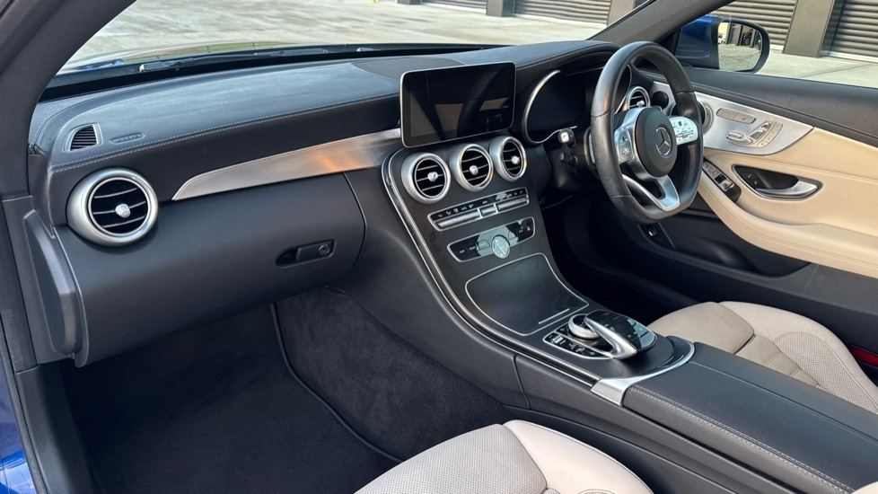 Used Mercedes-Benz C Class 2020 for sale - 76928046: Photo 10
