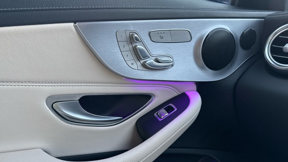 Used Mercedes-Benz C Class 2020 for sale - 76928046: Photo 47