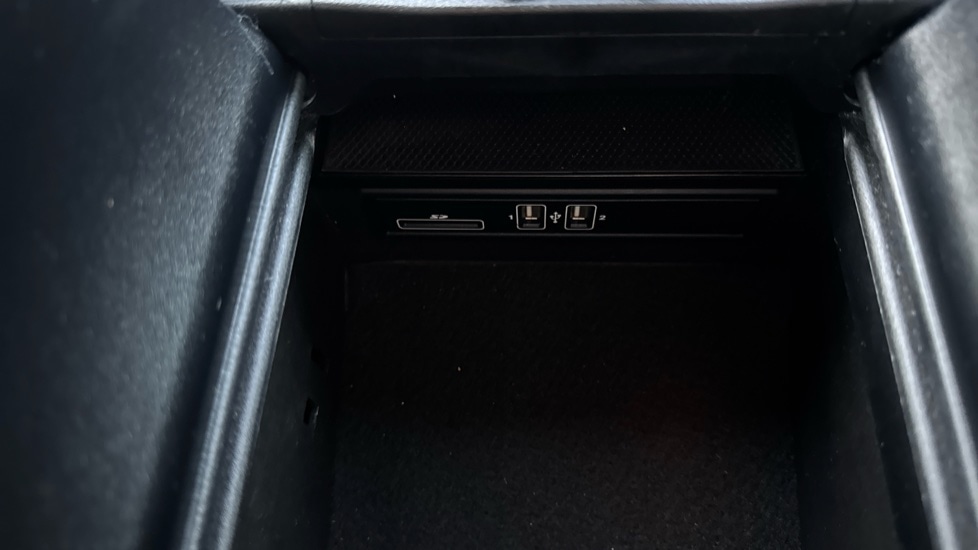 Used Mercedes-Benz C Class 2020 for sale - 76928046: Photo 50