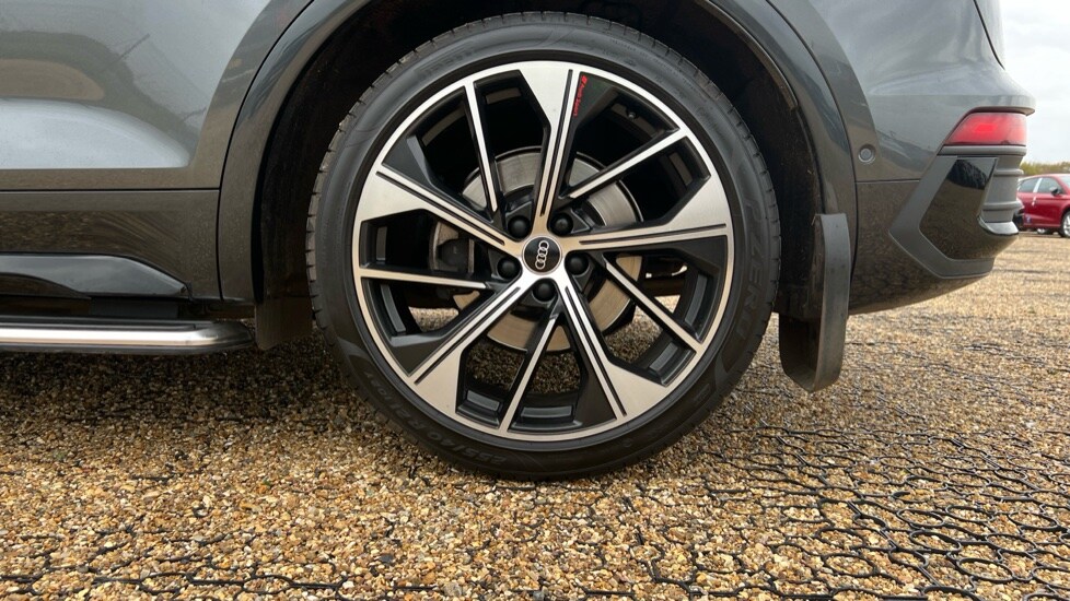 Used Audi Q5 2023 for sale - 76528921: Photo 18