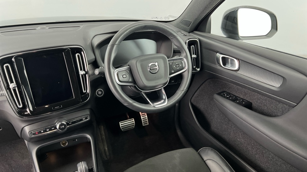 Used Volvo XC40 2021 for sale - 76834950: Photo 8