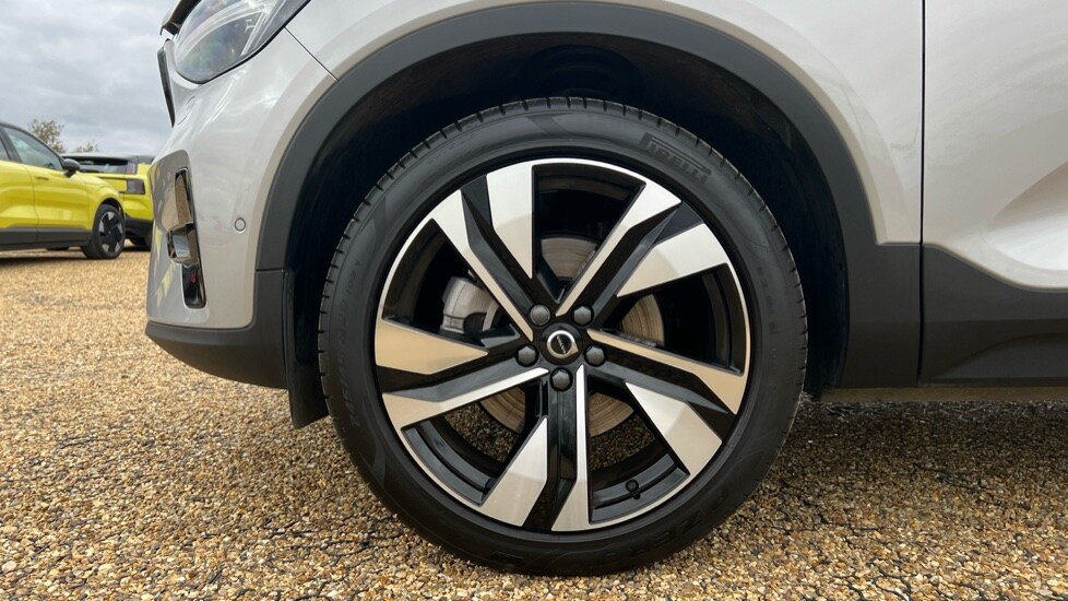 Used Volvo XC40 2024 for sale - 76007836: Photo 25