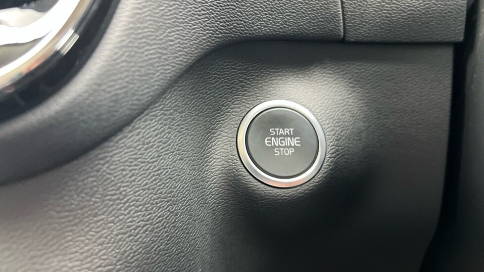 Used Volvo XC40 2024 for sale - 76007836: Photo 28