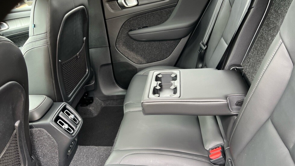 Used Volvo XC40 2024 for sale - 76007836: Photo 31