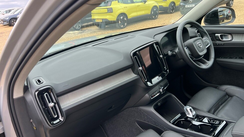 Used Volvo XC40 2024 for sale - 76007836: Photo 4