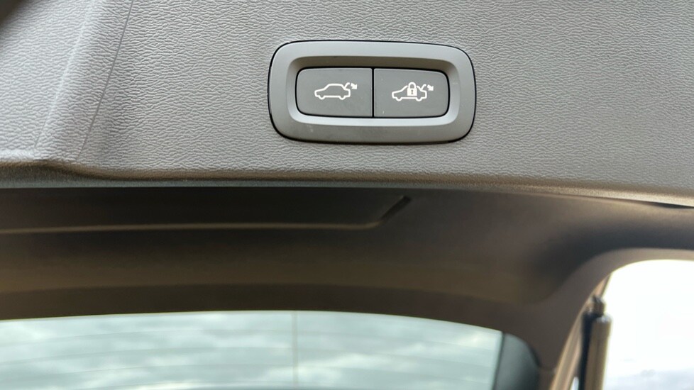 Used Volvo XC40 2024 for sale - 76007836: Photo 45