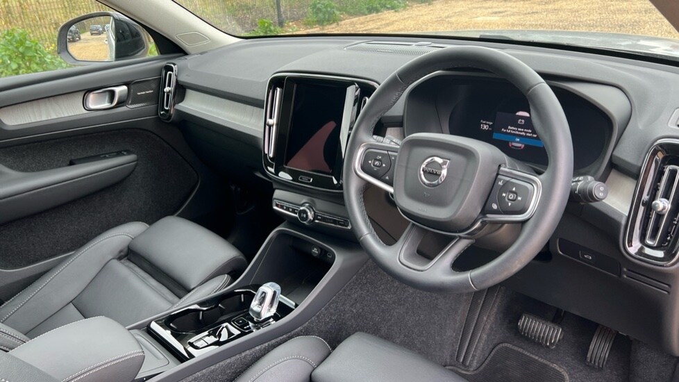 Used Volvo XC40 2024 for sale - 76007836: Photo 5