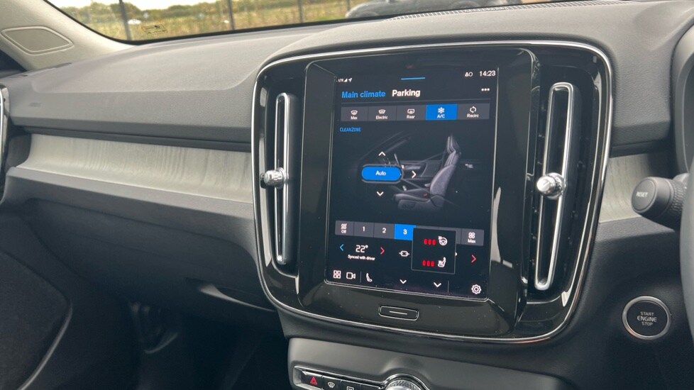 Used Volvo XC40 2024 for sale - 76007836: Photo 52