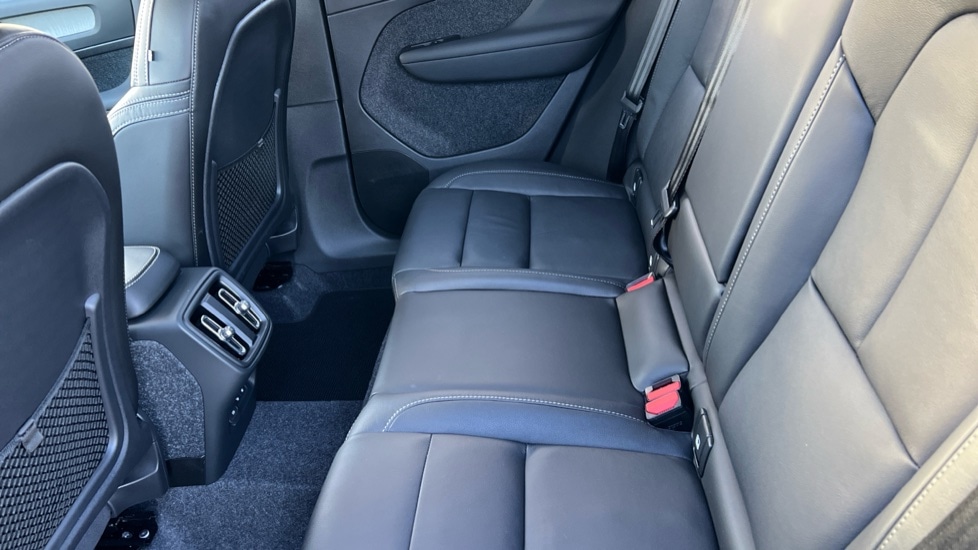 Used Volvo XC40 2025 for sale - 76332243: Photo 10