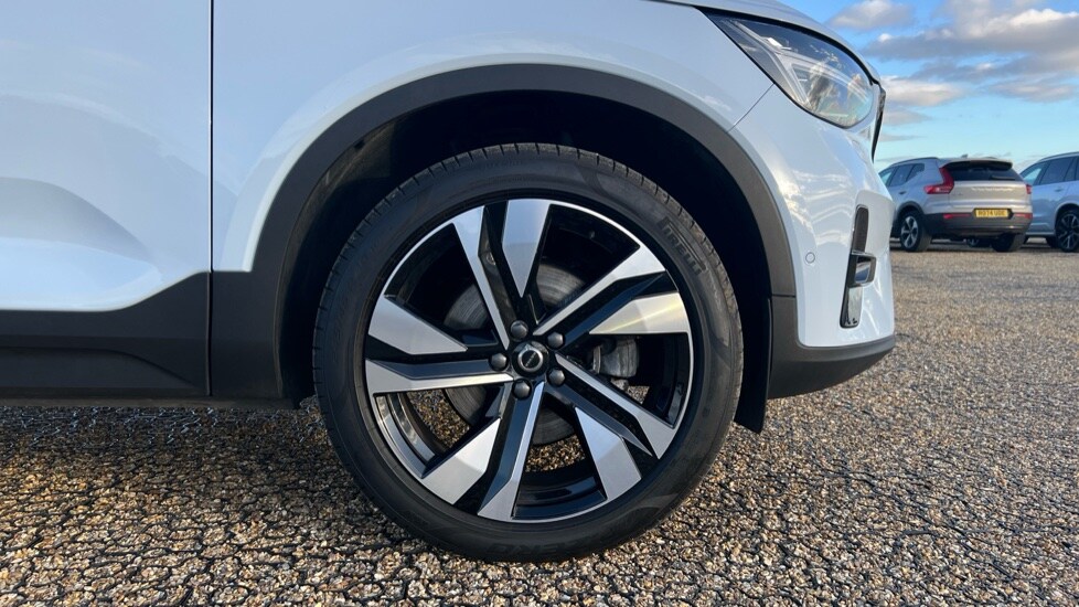 Used Volvo XC40 2025 for sale - 76332243: Photo 16