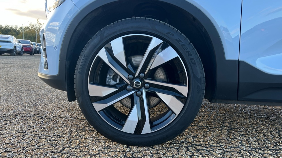 Used Volvo XC40 2025 for sale - 76332243: Photo 25