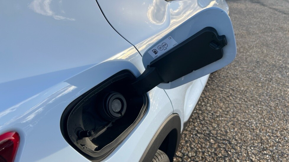 Used Volvo XC40 2025 for sale - 76332243: Photo 42