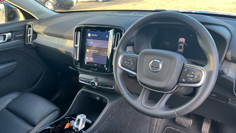 Used Volvo XC40 2025 for sale - 76332243: Photo 5