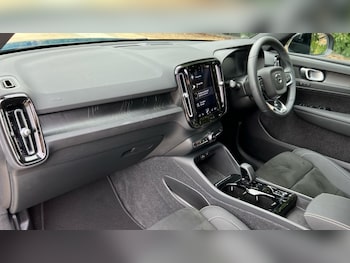 Used Volvo XC40 2022 for sale - 75439666: Photo