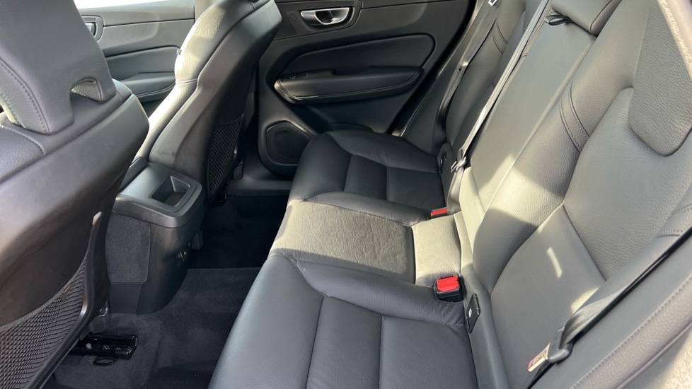 Used Volvo XC60 2024 for sale - 76276537: Photo 10