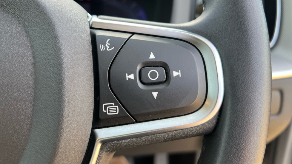 Used Volvo XC60 2024 for sale - 76276537: Photo 19