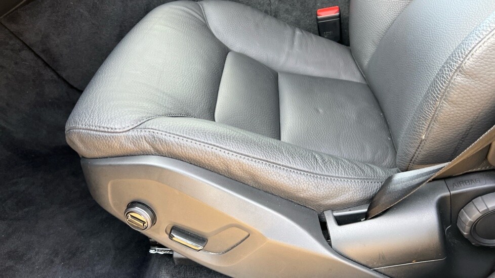 Used Volvo XC60 2024 for sale - 76276537: Photo 32