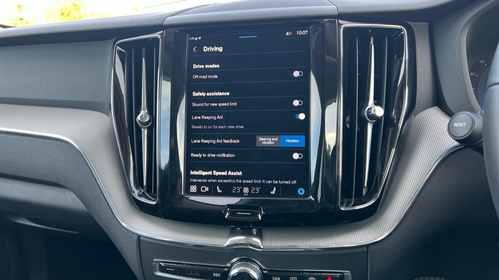 Used Volvo XC60 2024 for sale - 76276537: Photo 41