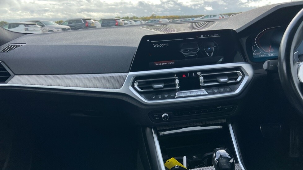 Used BMW 3 Series 2019 for sale - 76528877: Photo 12