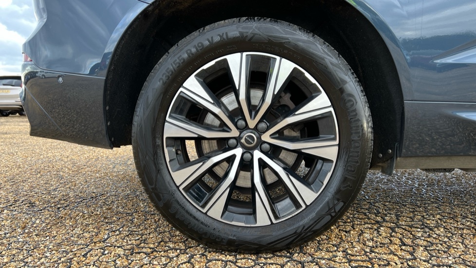 Used Volvo XC60 2022 for sale - 76328358: Photo 24