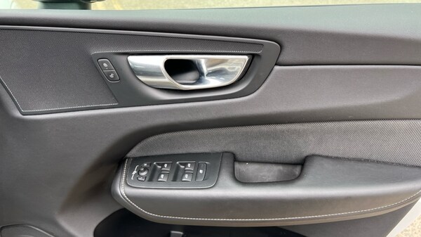 Used Volvo XC60 2021 for sale - 75679268: Photo 15