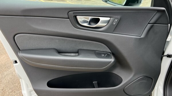 Used Volvo XC60 2021 for sale - 75679268: Photo 31