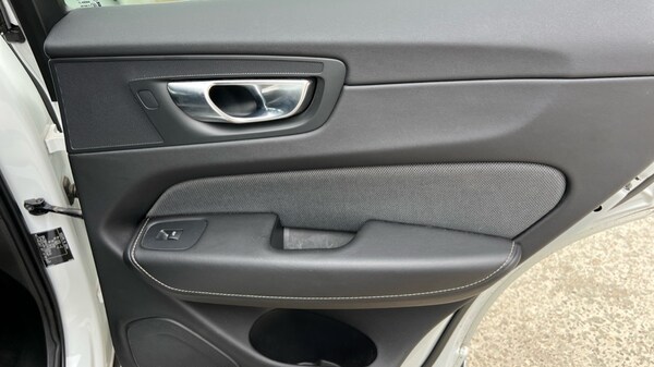 Used Volvo XC60 2021 for sale - 75679268: Photo 41