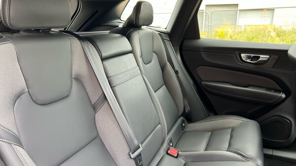 Used Volvo XC60 2021 for sale - 75679268: Photo 44