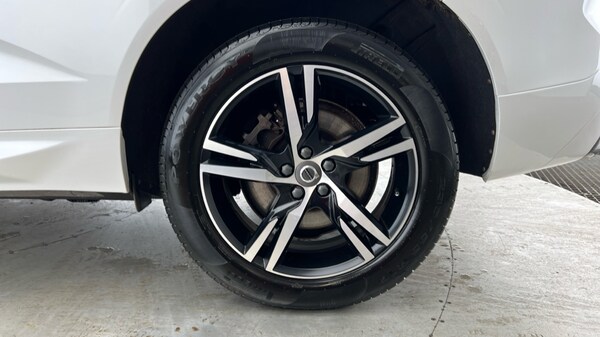Used Volvo XC60 2021 for sale - 75679268: Photo 4