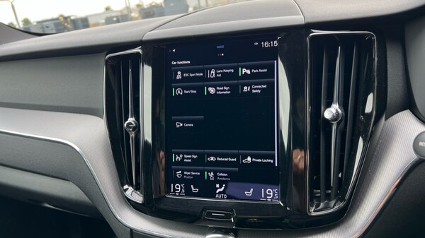 Used Volvo XC60 2021 for sale - 75679268: Photo 50