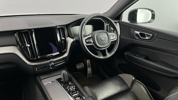 Used Volvo XC60 2021 for sale - 75679268: Photo 8