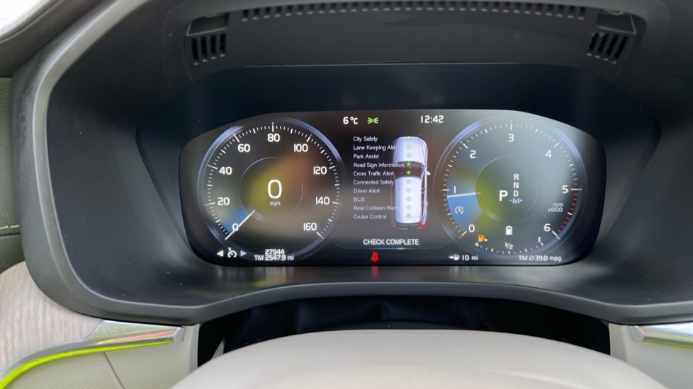 Used Volvo XC60 2021 for sale - 76672600: Photo 11