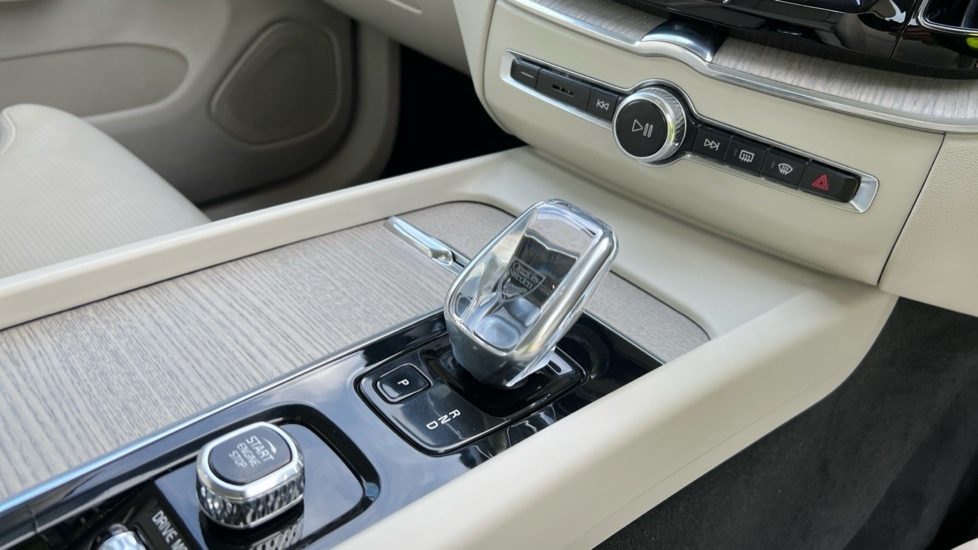 Used Volvo XC60 2021 for sale - 76672600: Photo 14