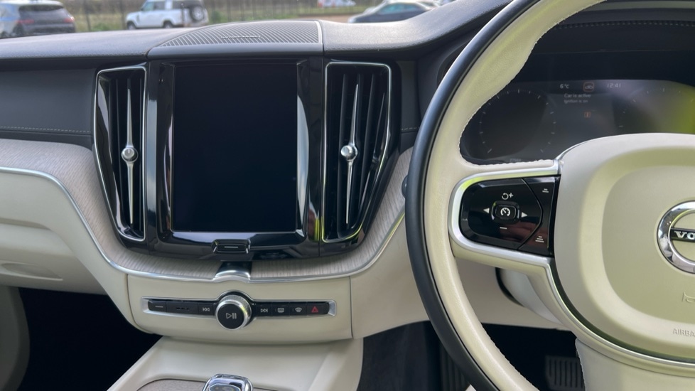 Used Volvo XC60 2021 for sale - 76672600: Photo 22