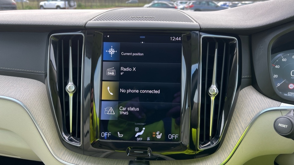 Used Volvo XC60 2021 for sale - 76672600: Photo 41