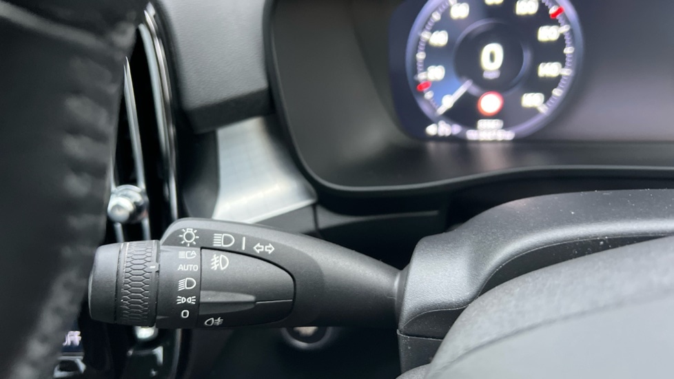 Used Volvo XC40 2020 for sale - 76015147: Photo 29